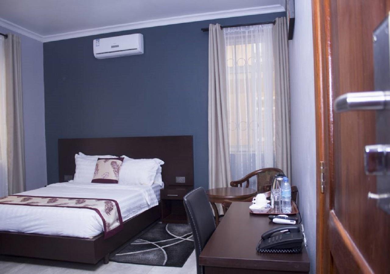 Hotel Desderia Mbeya Exteriör bild